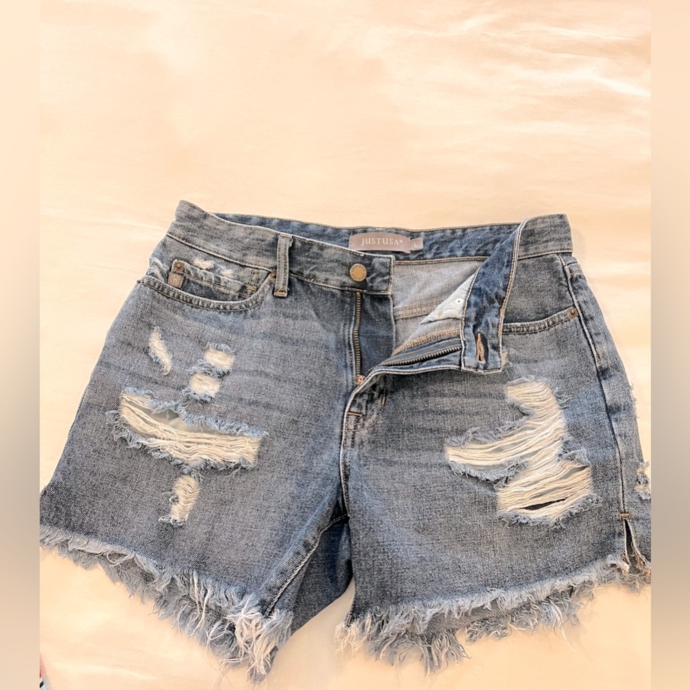 JUSTUSA womens denim shorts distressed med wash Large (29/30). New condition